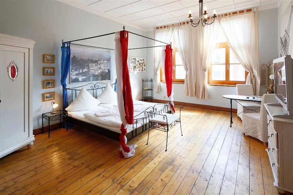 Avalon Bed & Breakfast Themen/- Nichtraucherhotel 하노버 외부 사진